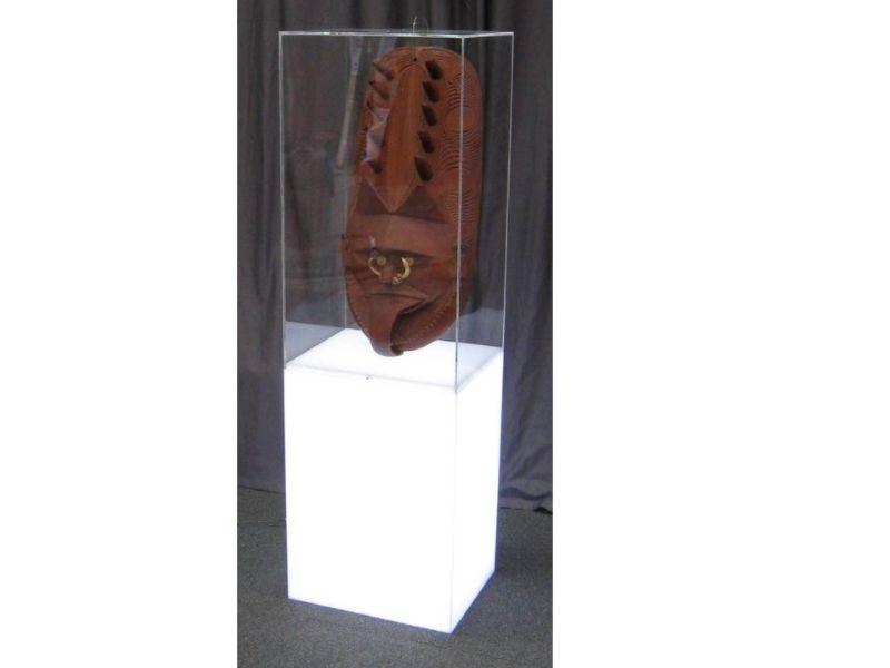 Showcase Plinths
