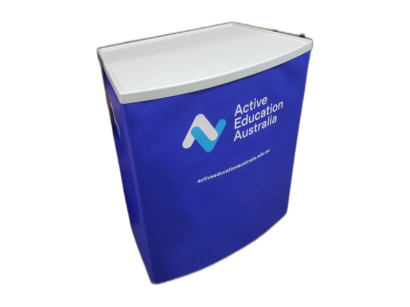 Superlight 800 curved demonstration table with a printed graphic wrap