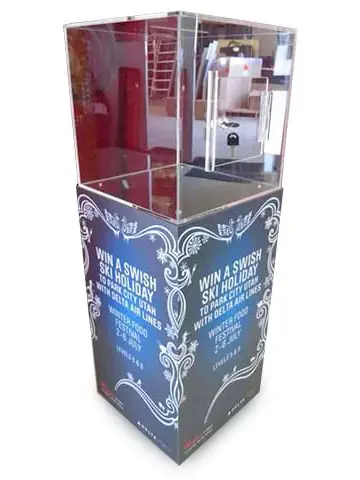 Lockable clear-topped entry box for a Delta Air Lines ski holiday to Park City, Utah