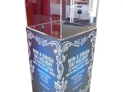 Lockable clear-topped entry box for a Delta Air Lines ski holiday to Park City, Utah