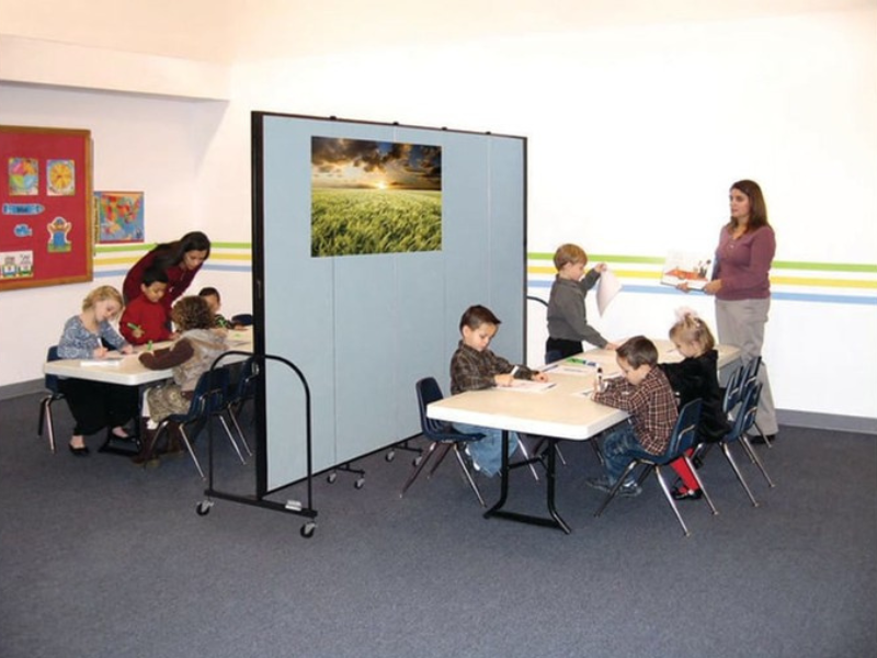  Screenflex being used in a church hall