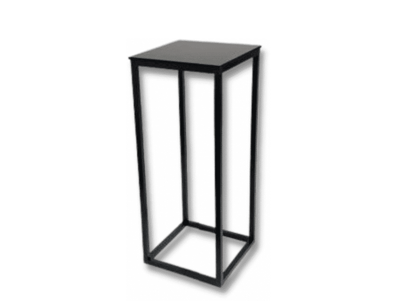 Metal plinths