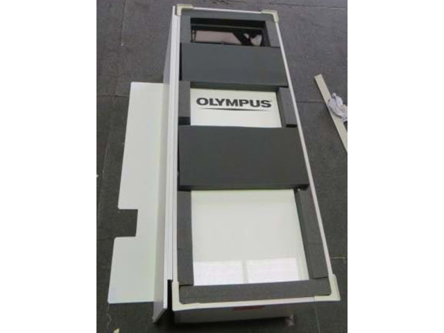 Custom Road Case for Acrylic Plinth