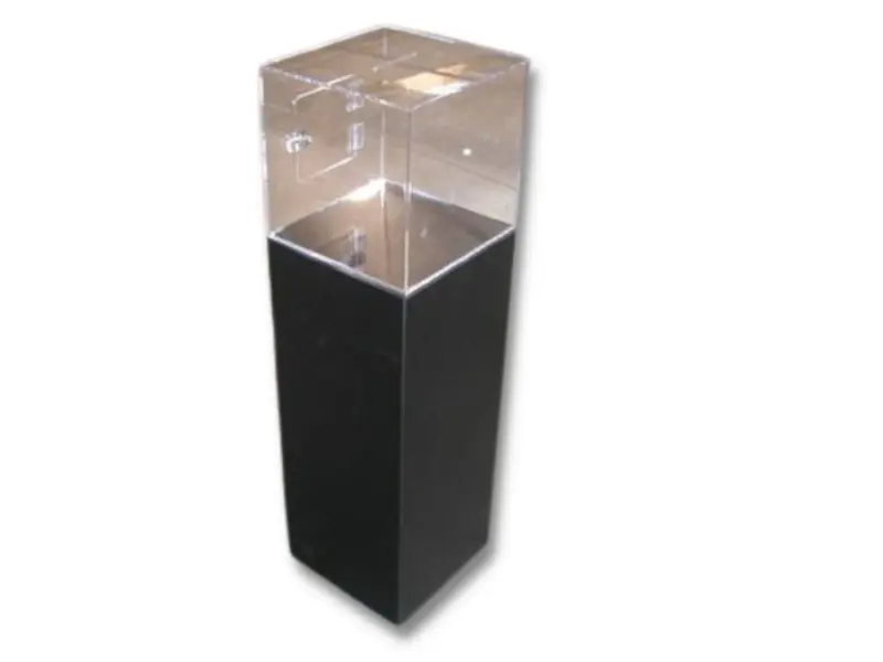 Shopping mall entry boxes