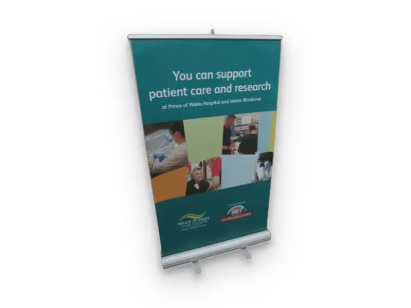 Mall height double-sided Quickscreen for shopping centre use
