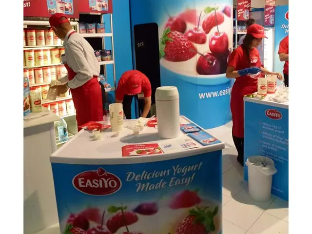 Demo Stand Tables