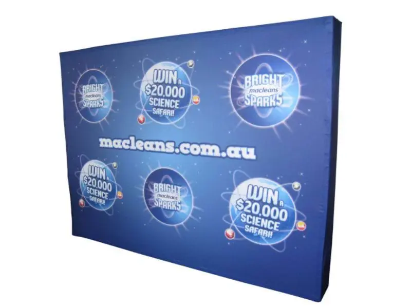 Straight pop-up stand in 3m width