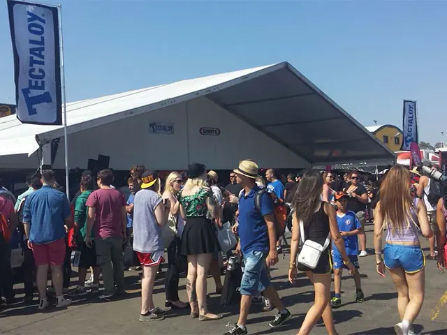 Giant Outdoor Flag 2 Go
