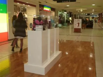Pedestal Displays